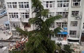 突發！青島一居民樓發生爆燃！已造1人死亡，7人受傷！3公里外有震感…