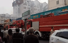 突發！青島一居民樓發生爆燃！已造1人死亡，7人受傷！3公里外有震感…